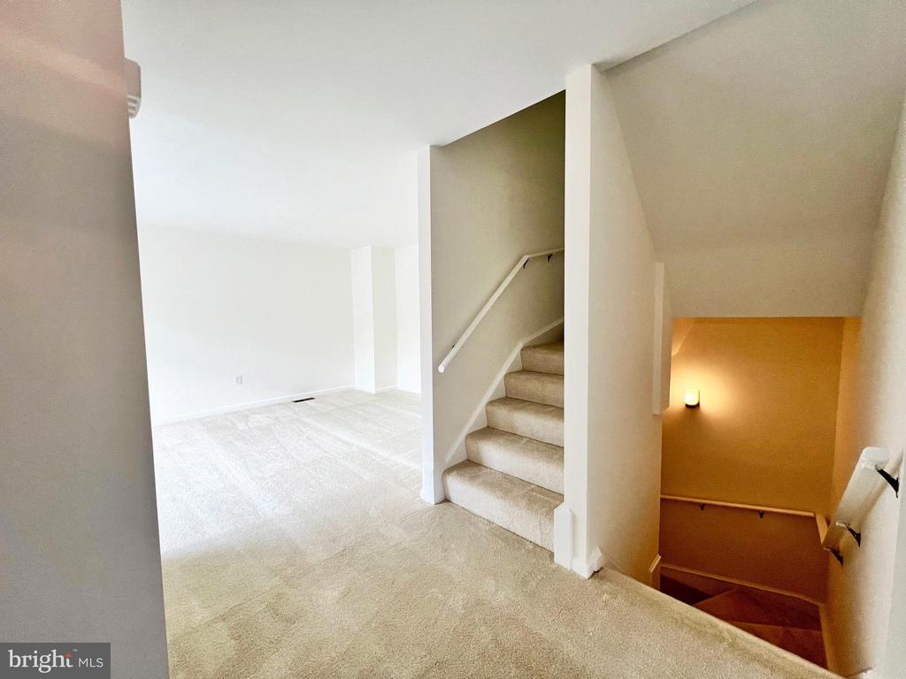 2699 CENTENNIAL COURT