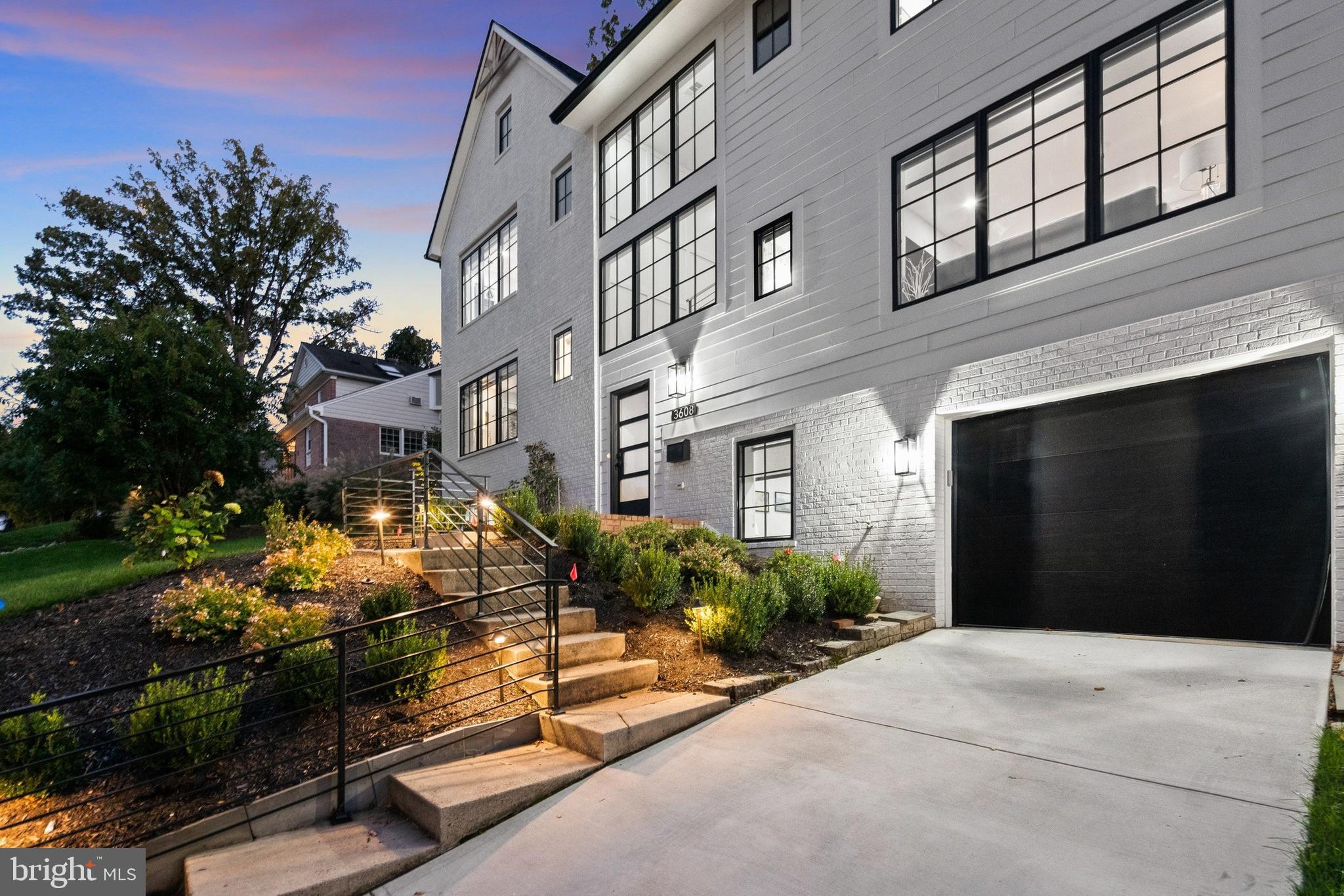 3608 ORLANDO PLACE
