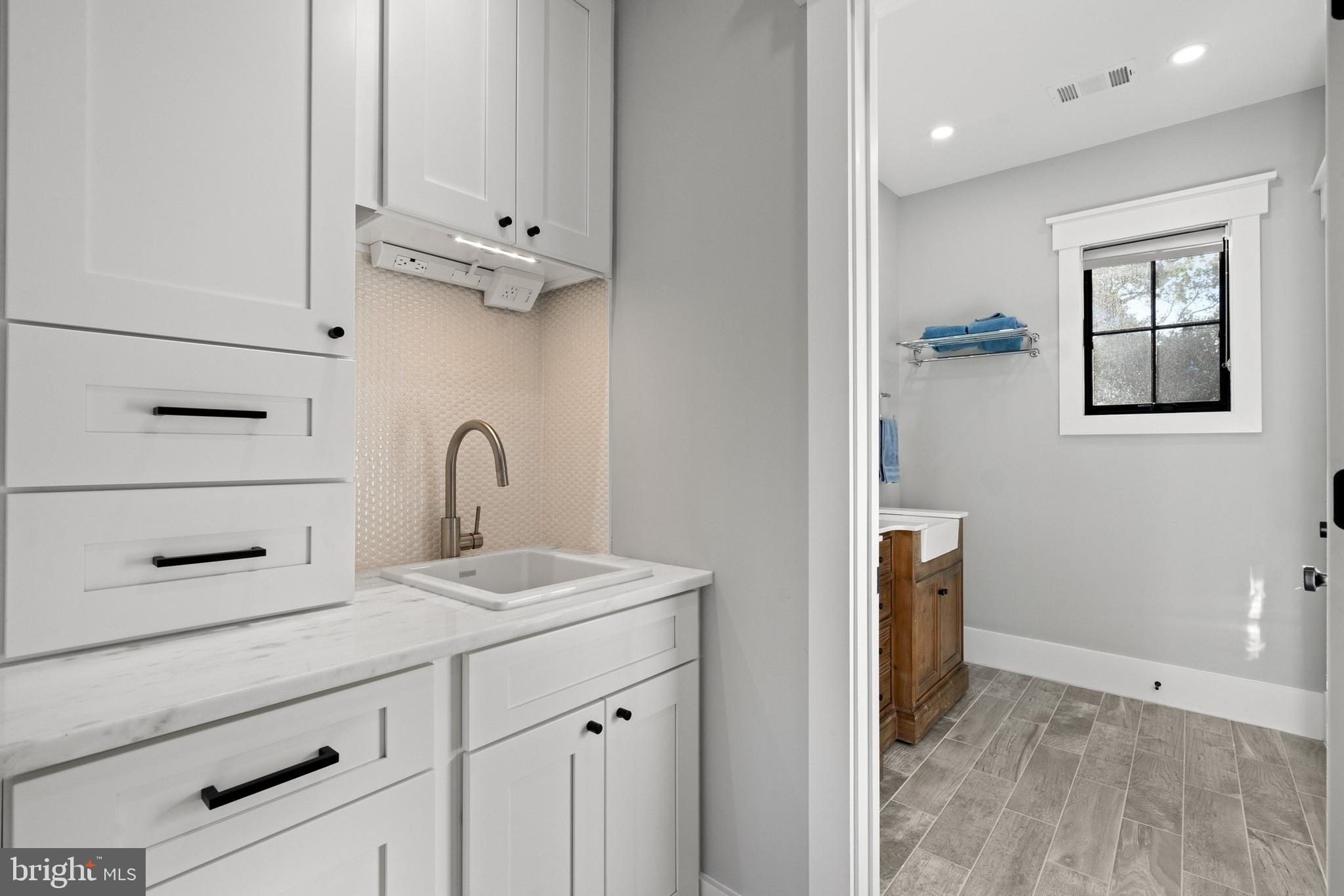 3608 ORLANDO PLACE