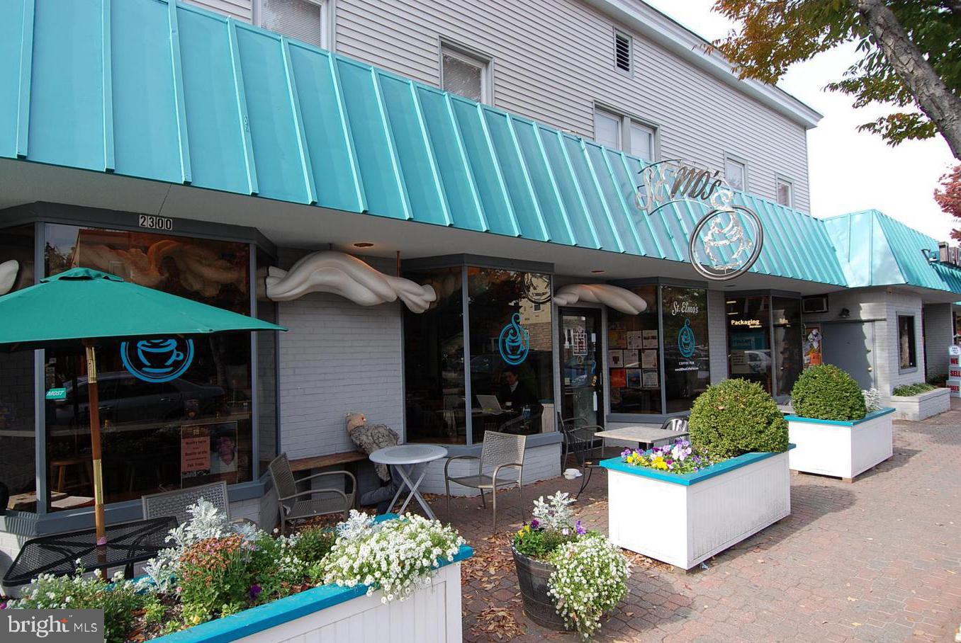 2307 RICHMOND HIGHWAY 102