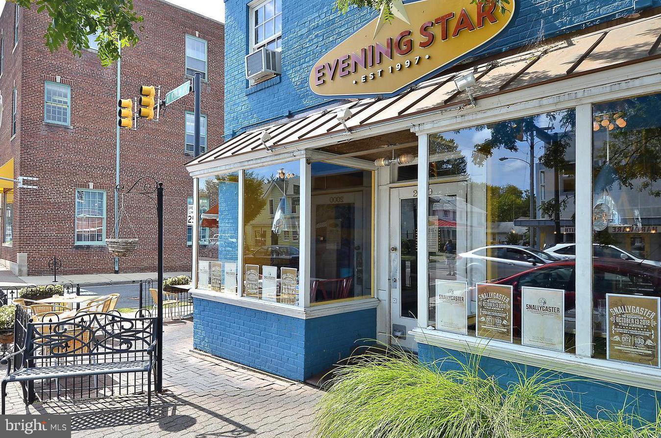 2307 RICHMOND HIGHWAY 102