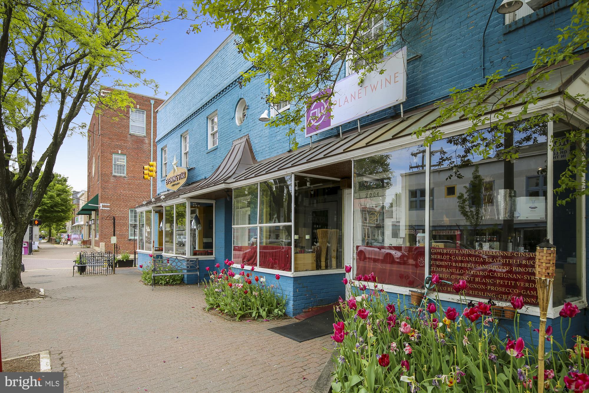 2307 RICHMOND HIGHWAY 102