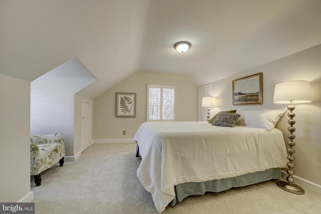 808 ENDERBY DRIVE