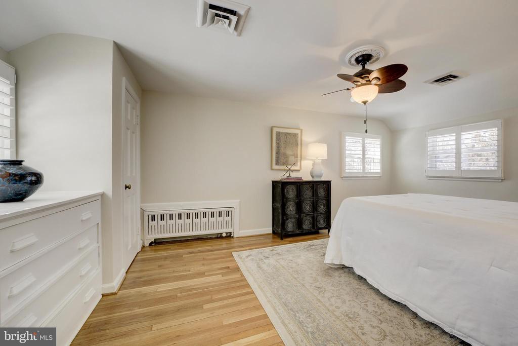 808 ENDERBY DRIVE
