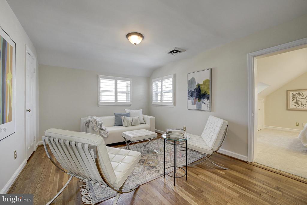 808 ENDERBY DRIVE