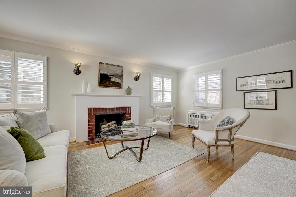 808 ENDERBY DRIVE