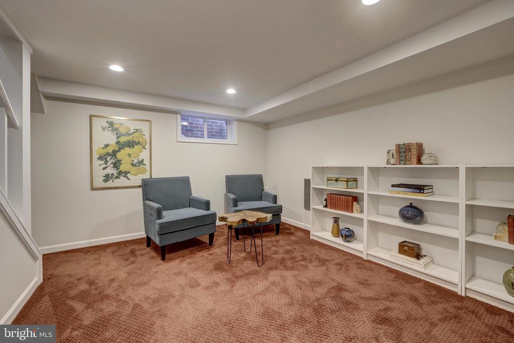 808 ENDERBY DRIVE