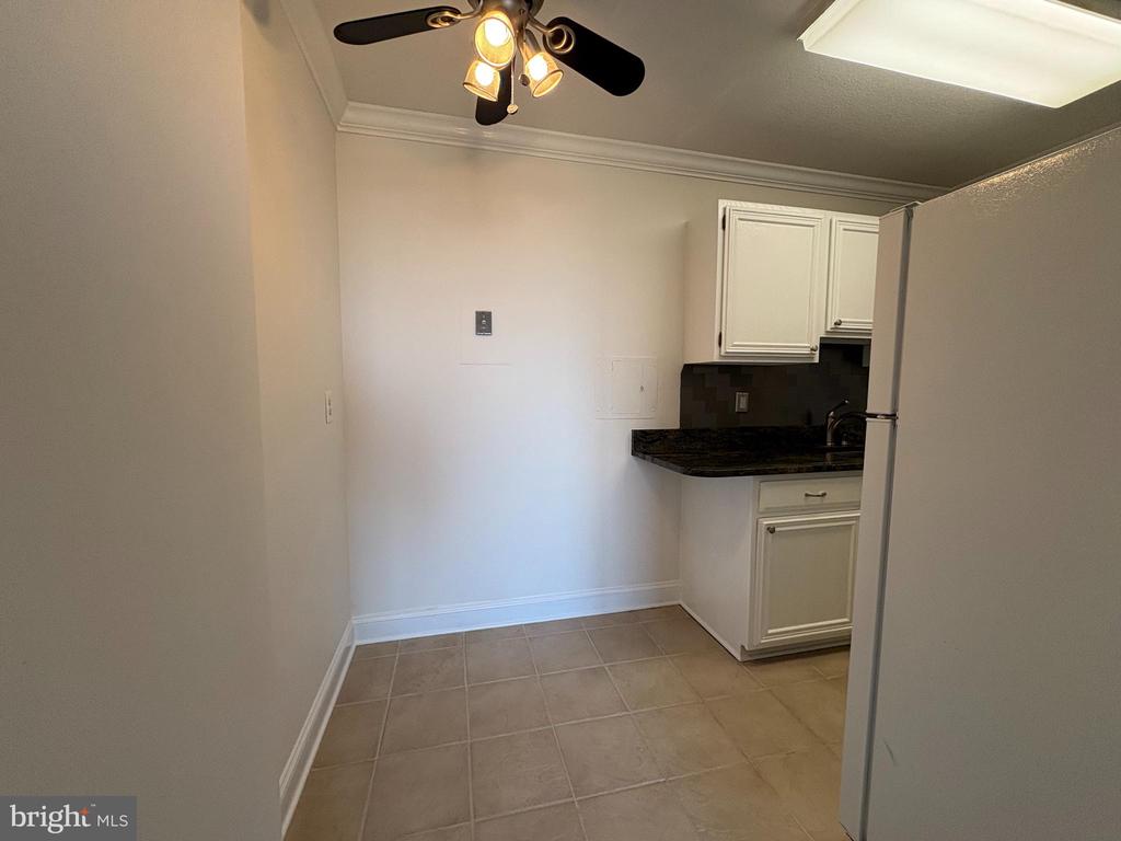 501 SLATERS LANE 413