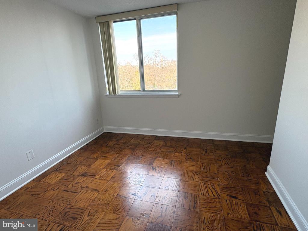 501 SLATERS LANE 413