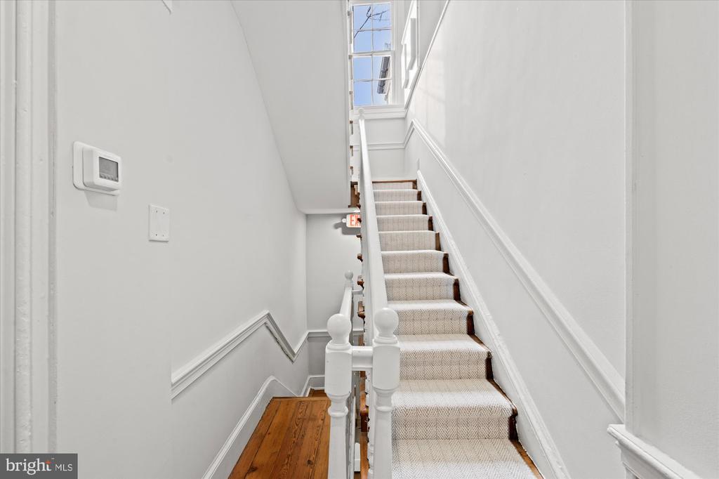 524 QUEEN STREET