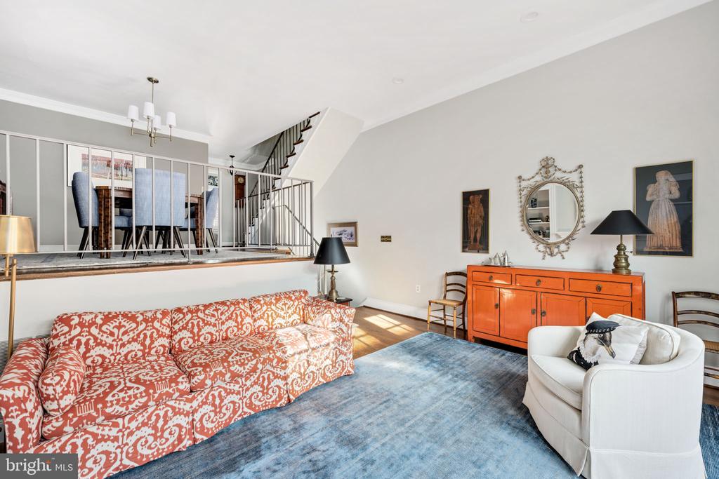 403 N FAIRFAX STREET