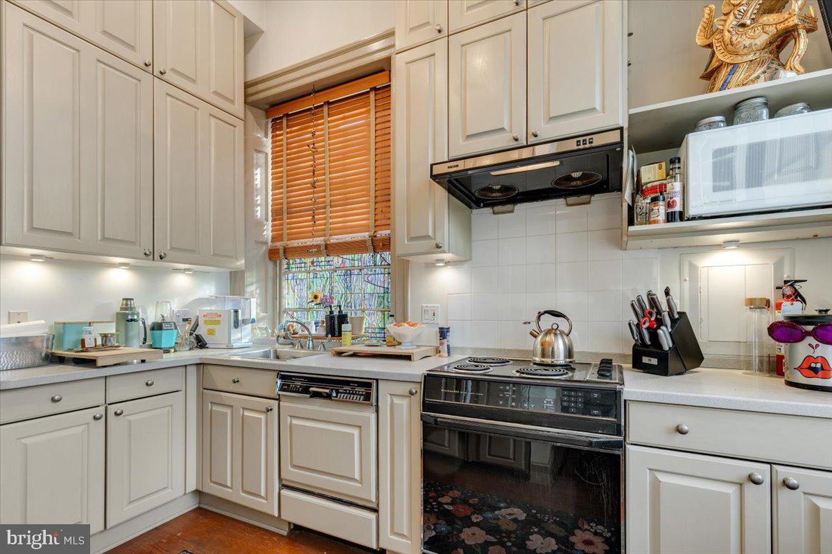 113 N FAIRFAX STREET