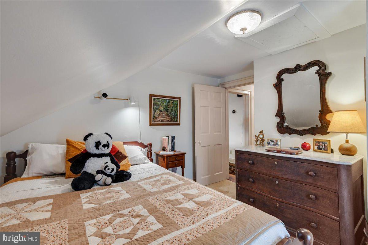 113 N FAIRFAX STREET