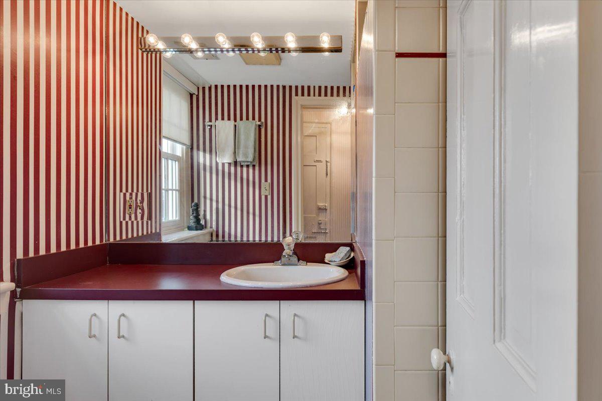 113 N FAIRFAX STREET