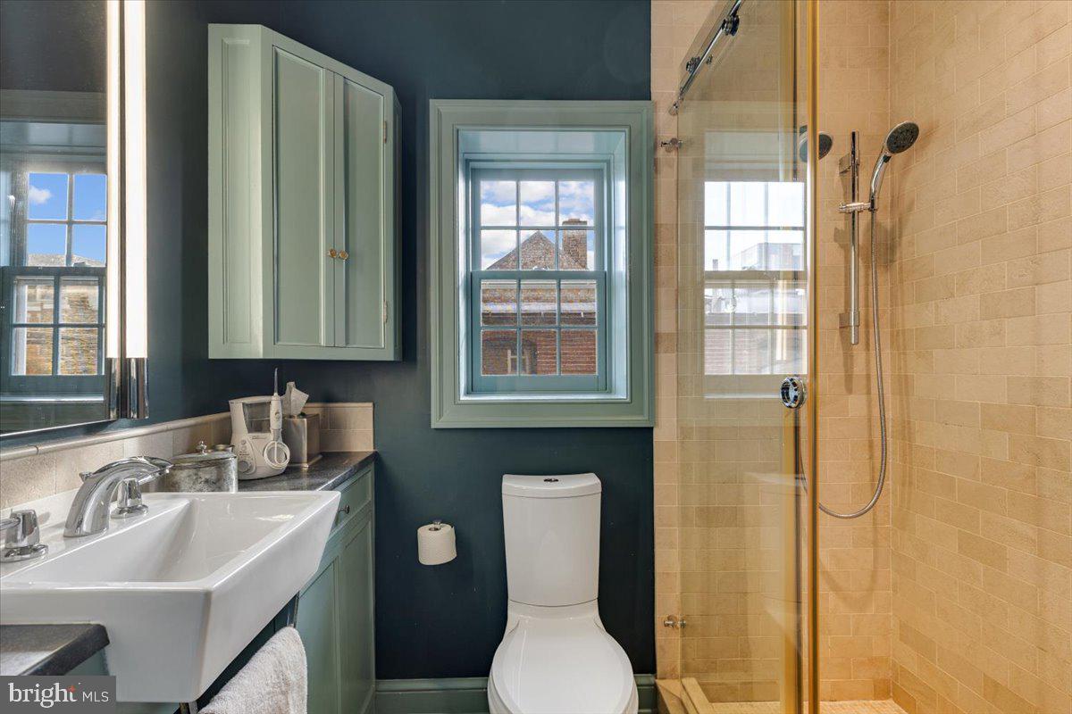 113 N FAIRFAX STREET