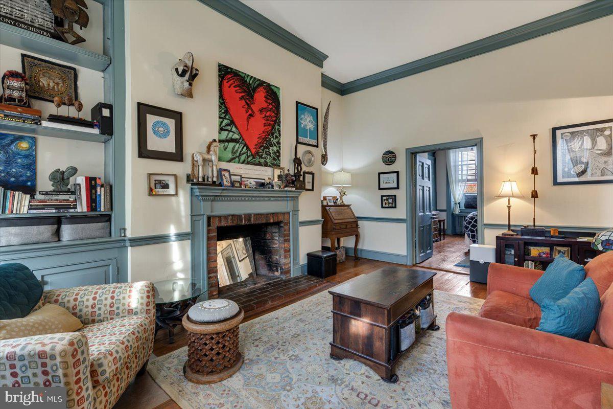 113 N FAIRFAX STREET