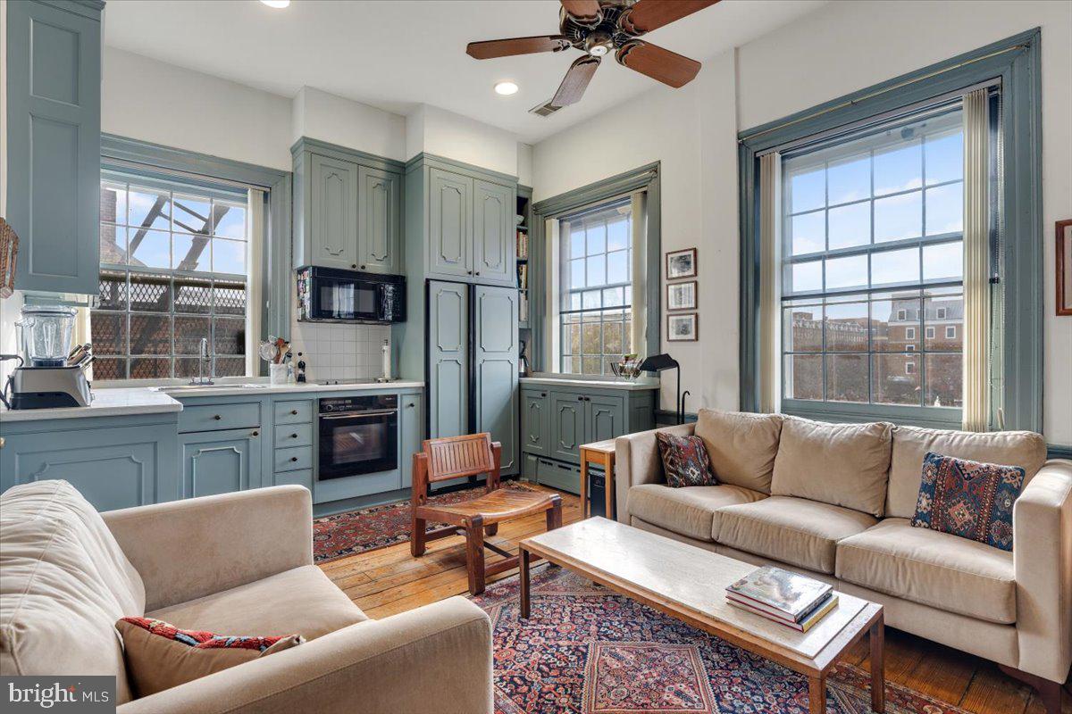 113 N FAIRFAX STREET