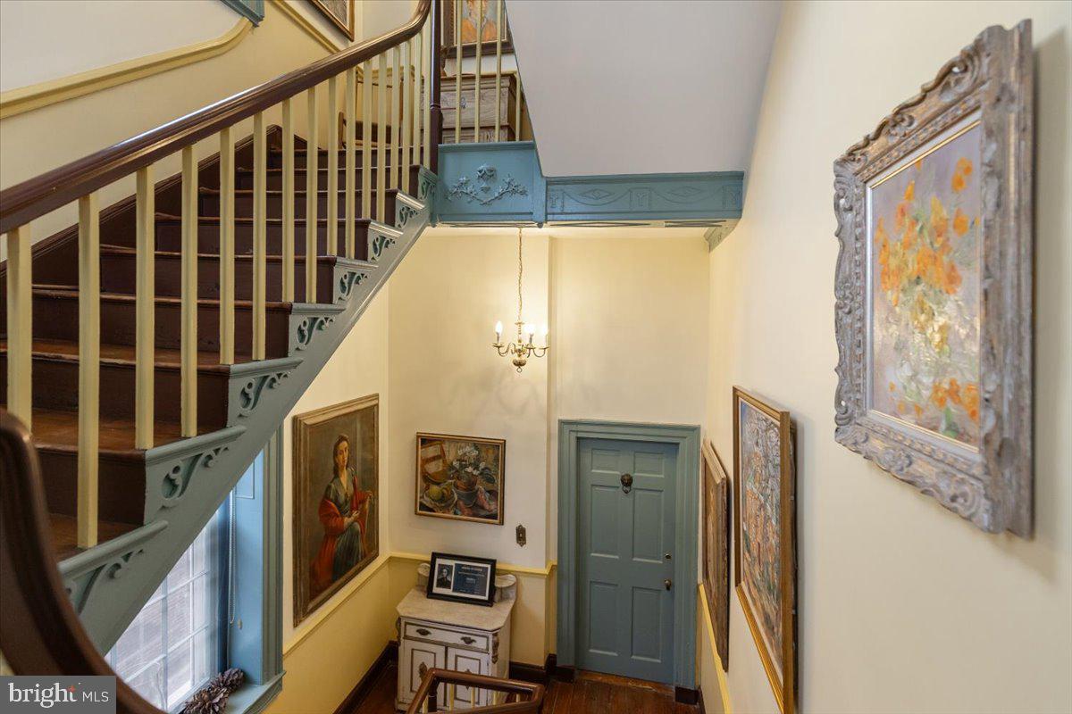 113 N FAIRFAX STREET