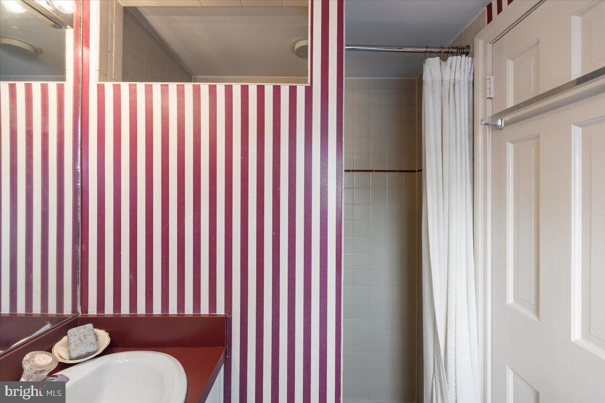 113 N FAIRFAX STREET