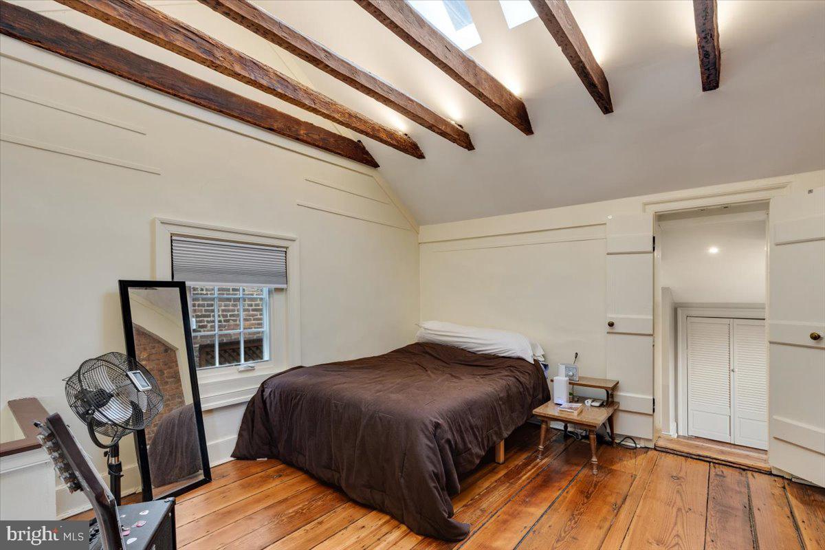 113 N FAIRFAX STREET