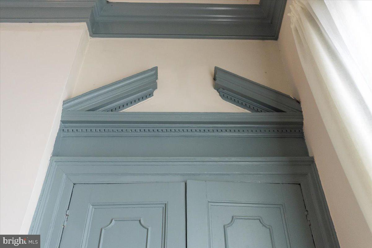 113 N FAIRFAX STREET