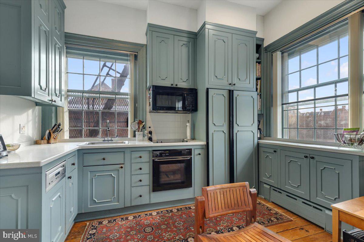 113 N FAIRFAX STREET