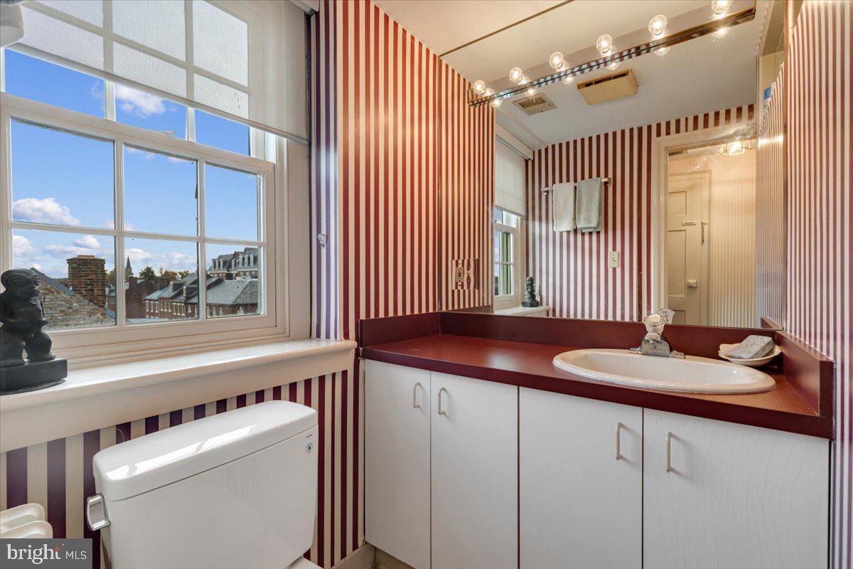 113 N FAIRFAX STREET