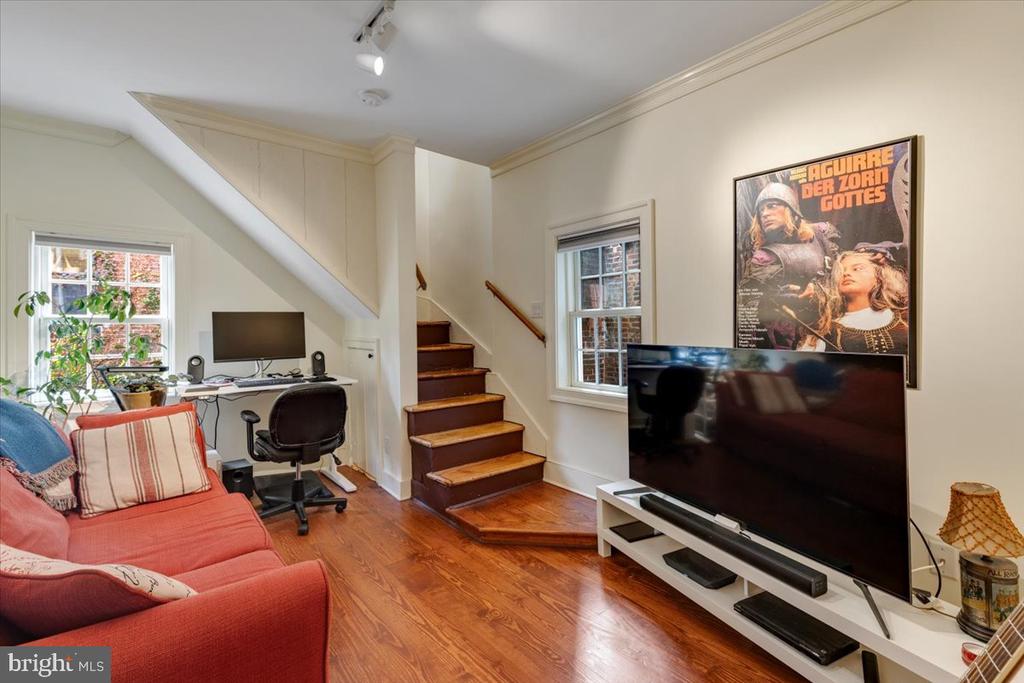 113 N FAIRFAX STREET