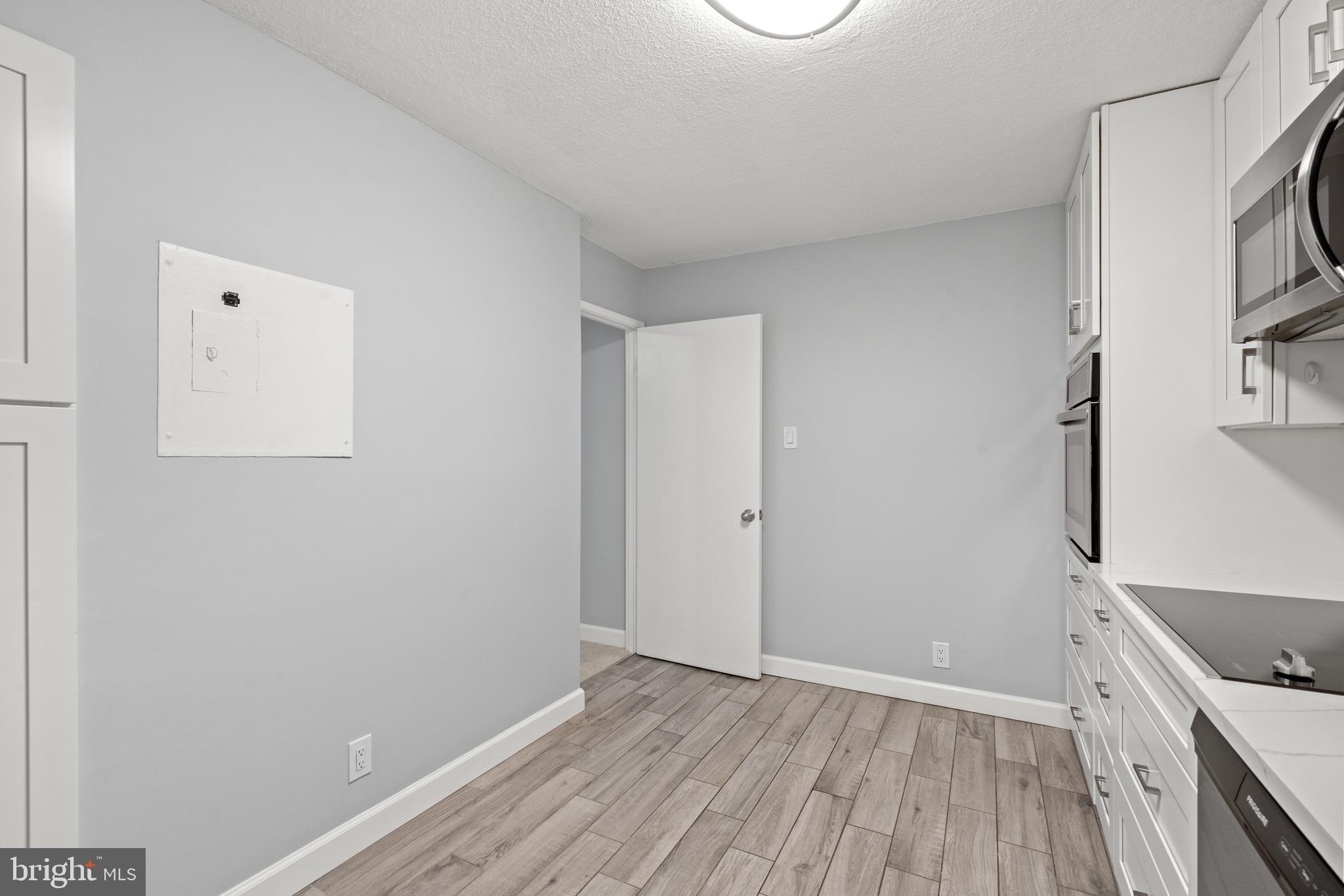 307 YOAKUM PARKWAY 703
