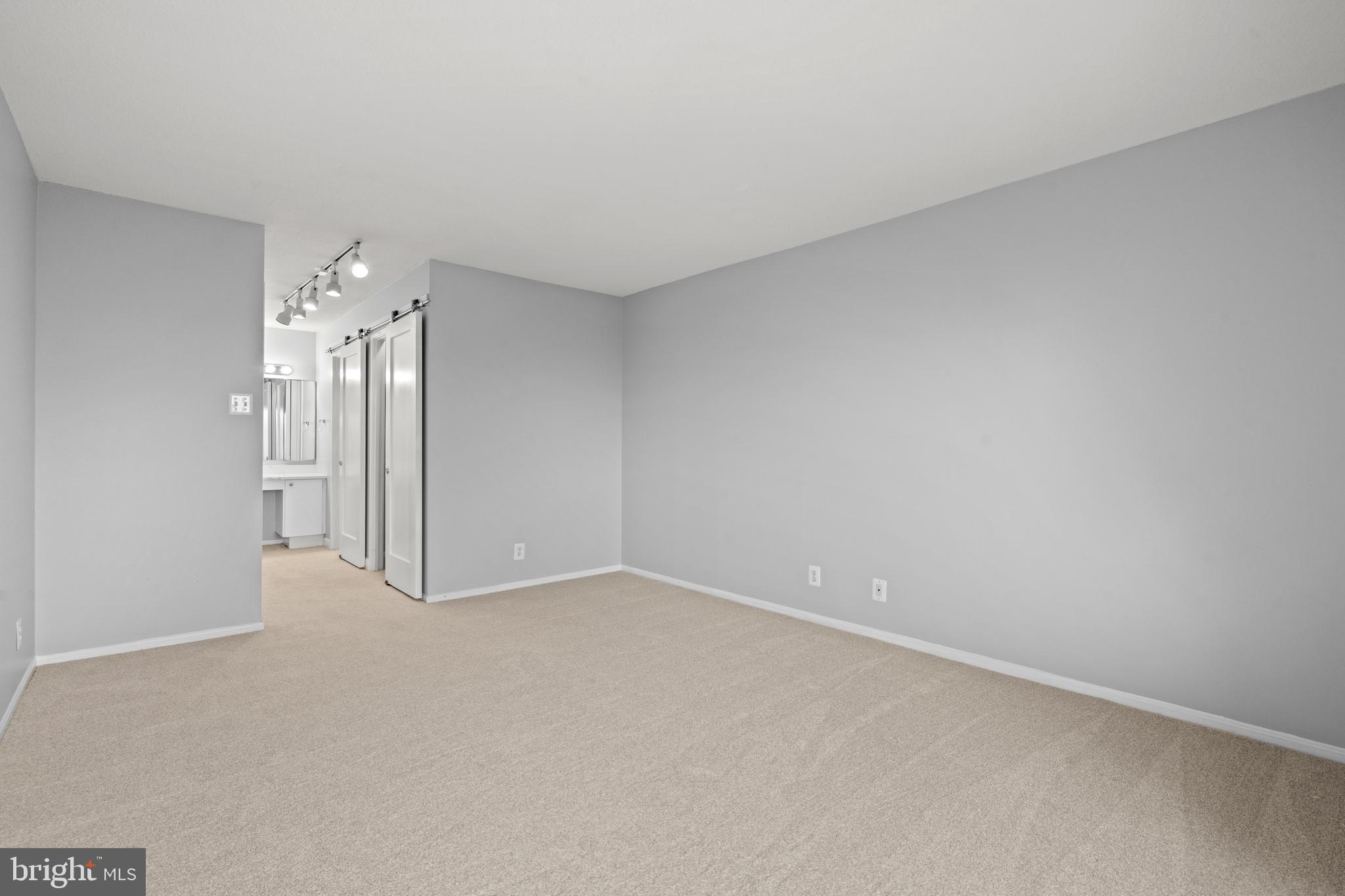 307 YOAKUM PARKWAY 703