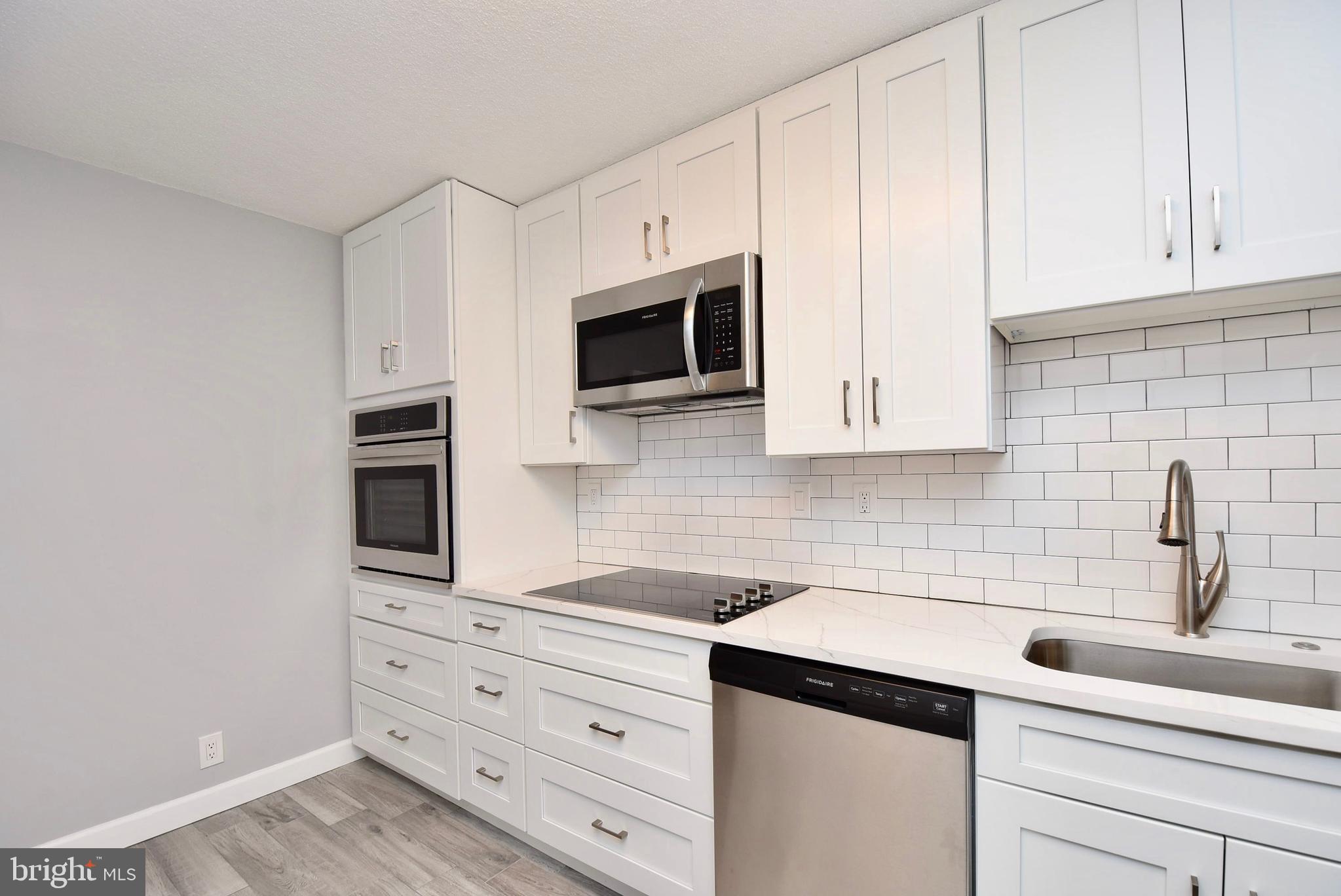 307 YOAKUM PARKWAY 703