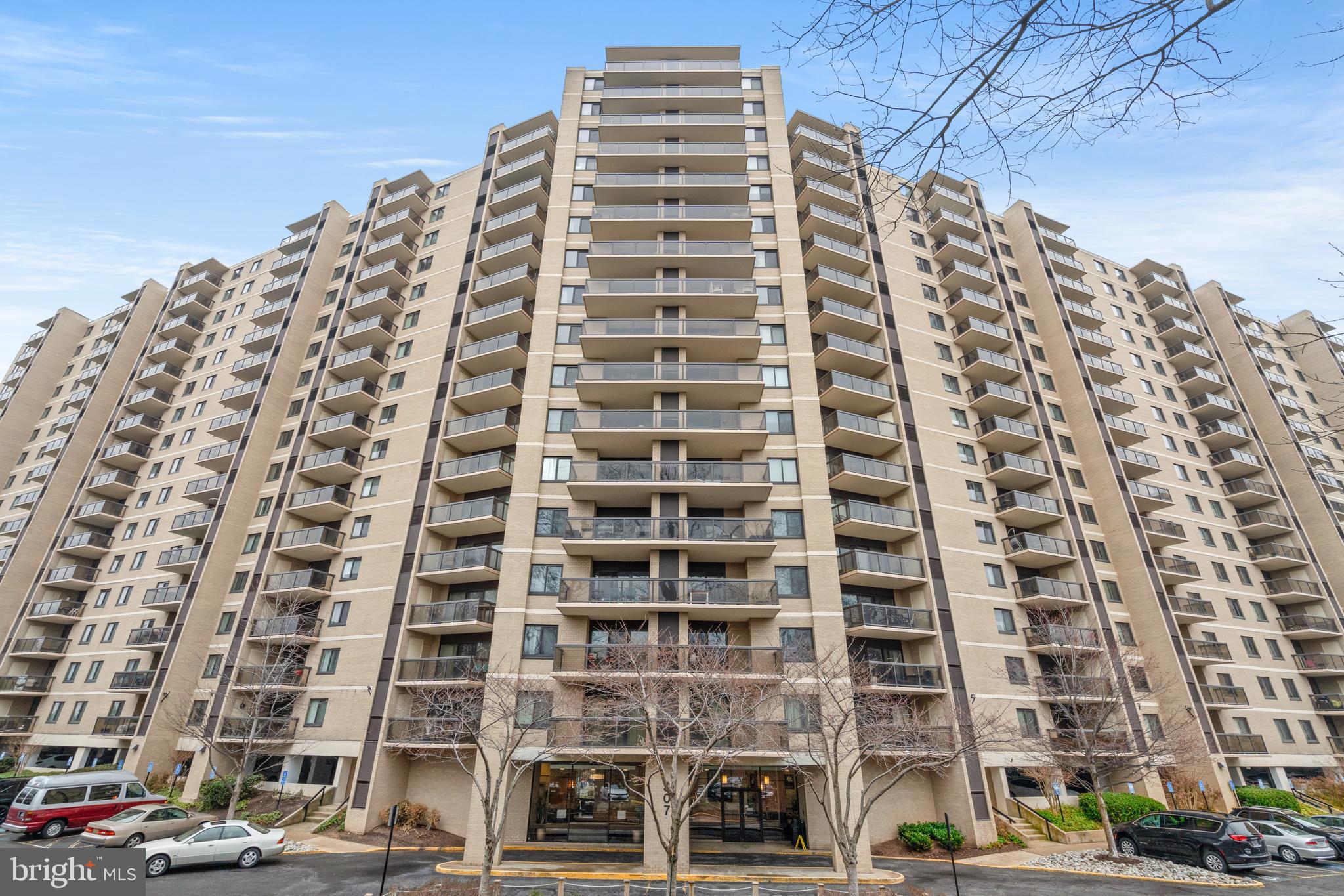 307 YOAKUM PARKWAY 703