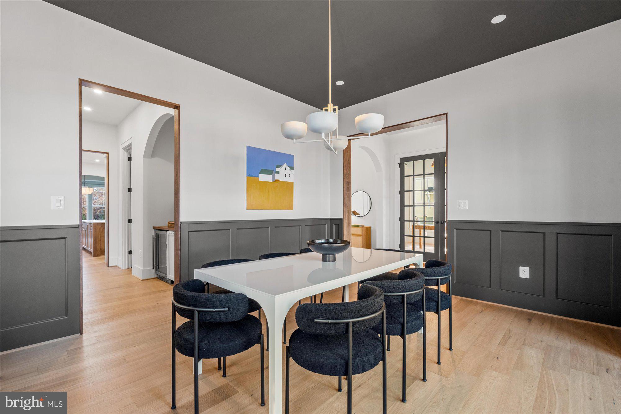 14 W BELLEFONTE AVENUE