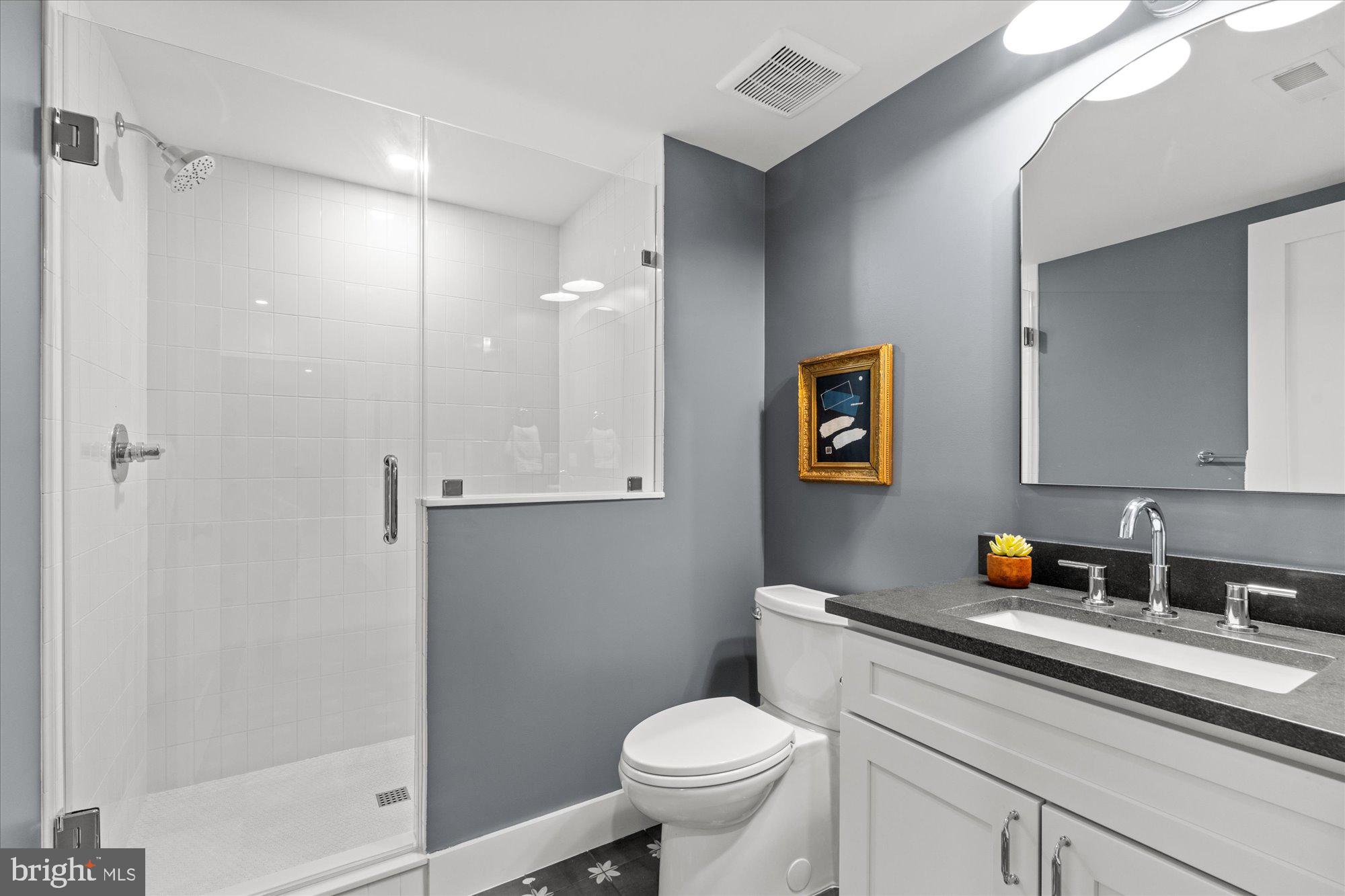 14 W BELLEFONTE AVENUE