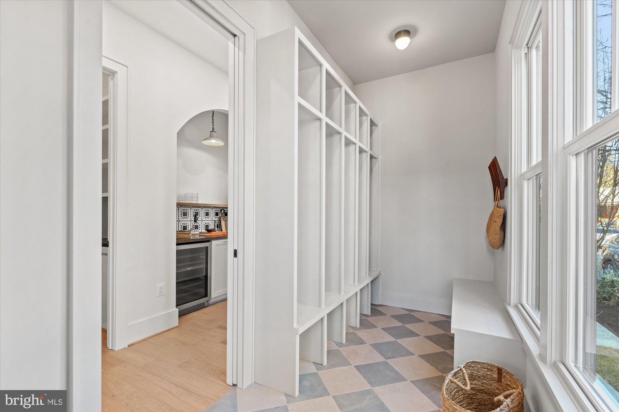 14 W BELLEFONTE AVENUE