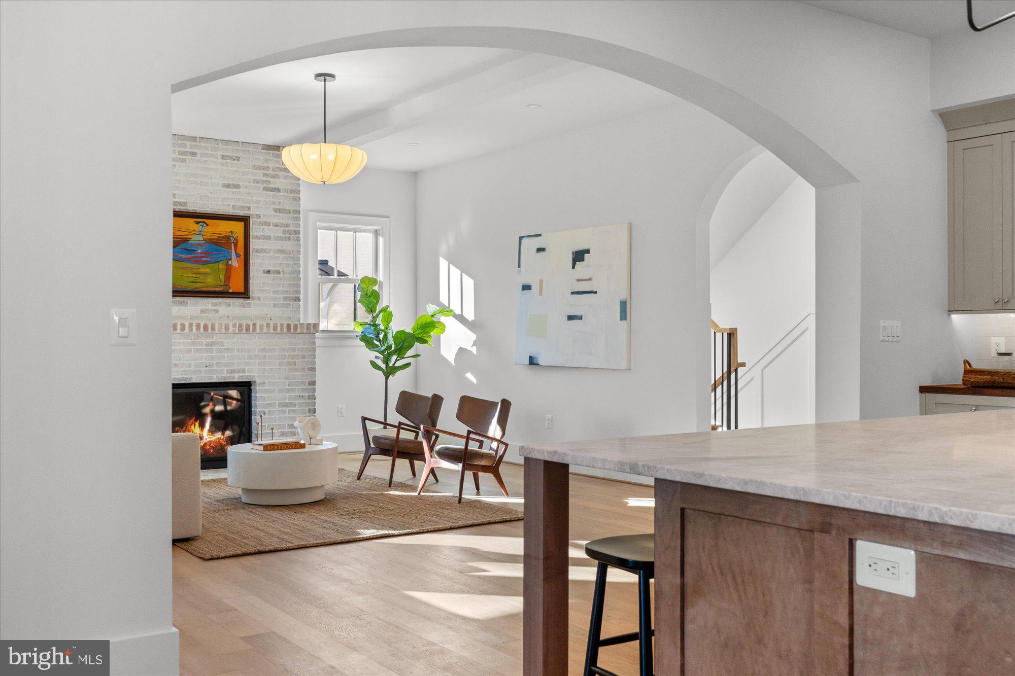 14 W BELLEFONTE AVENUE