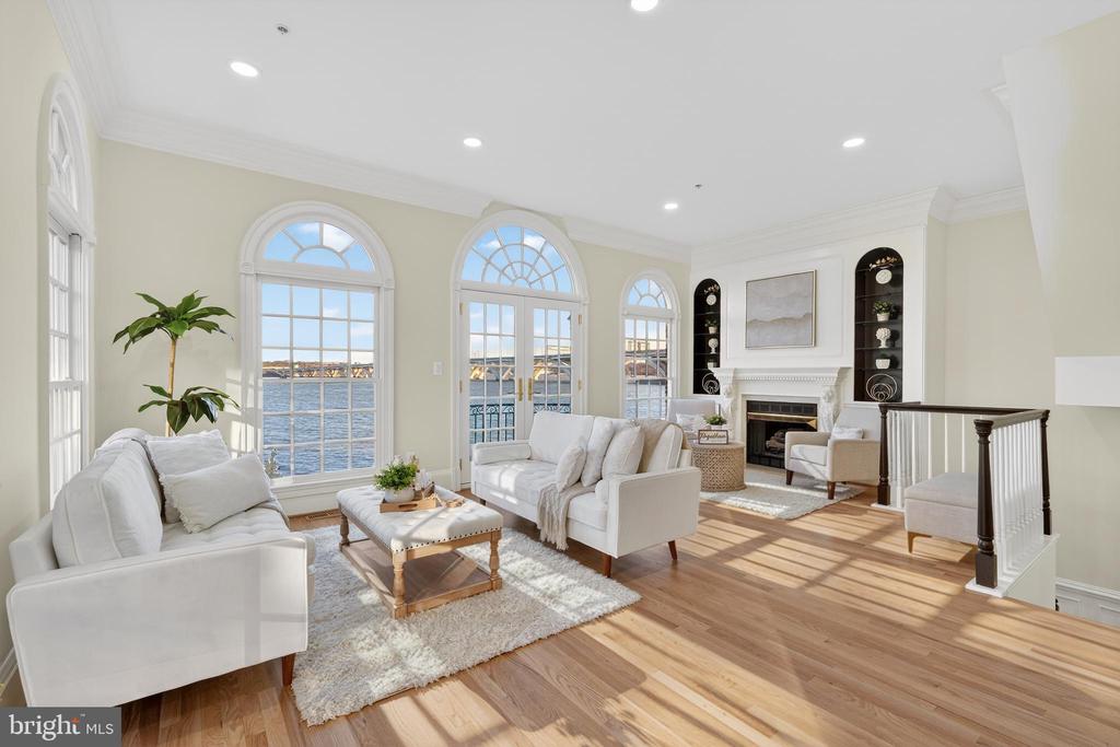700 KAHN PLACE