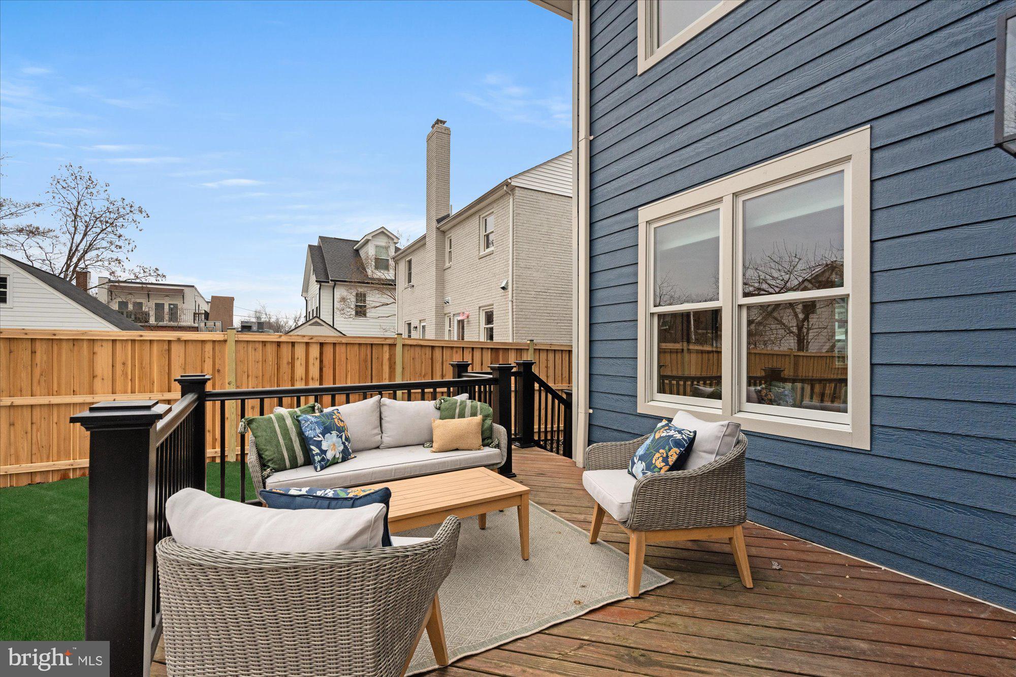 106 E OXFORD AVENUE E
