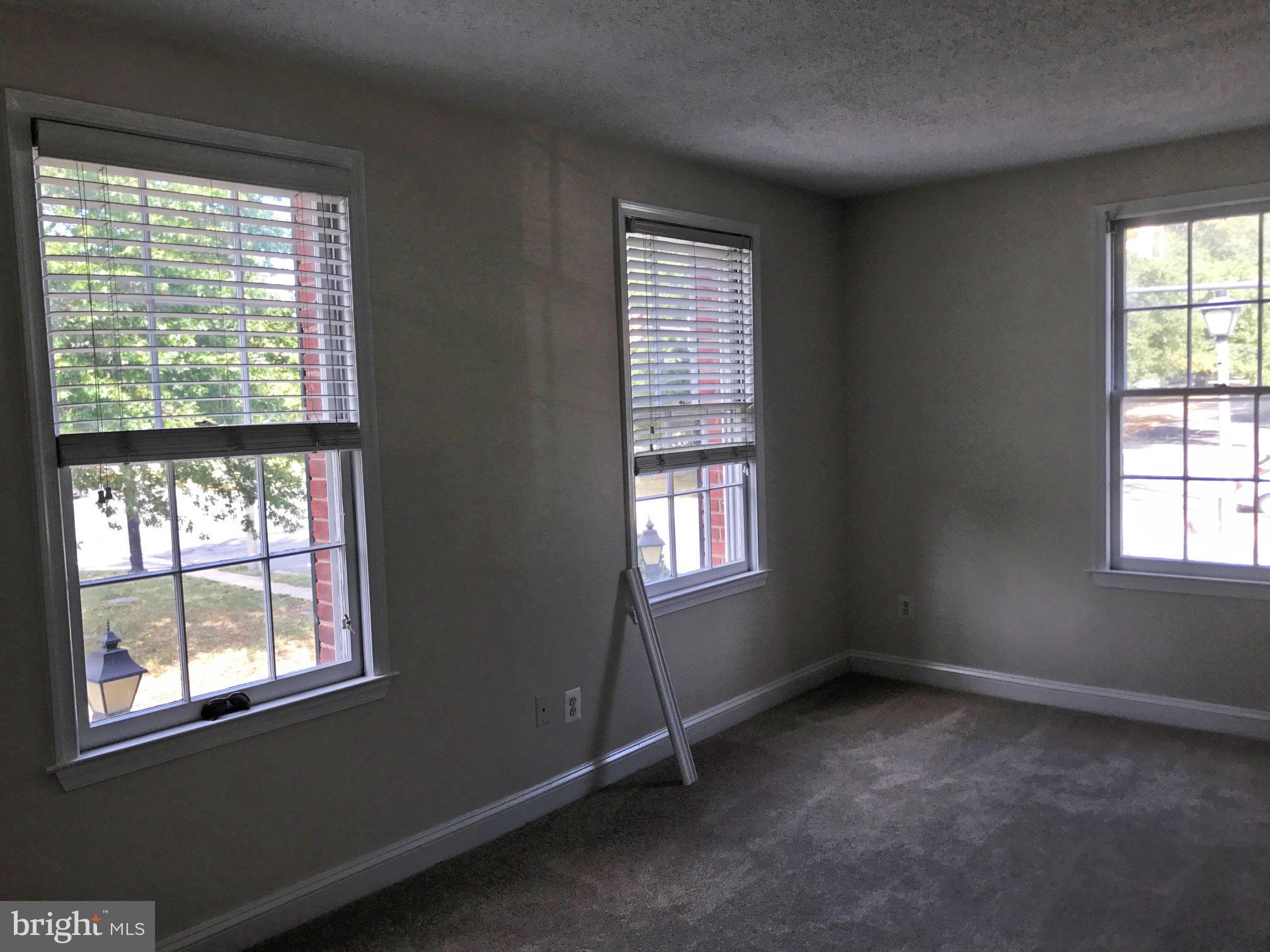 612 BASHFORD LANE 1212