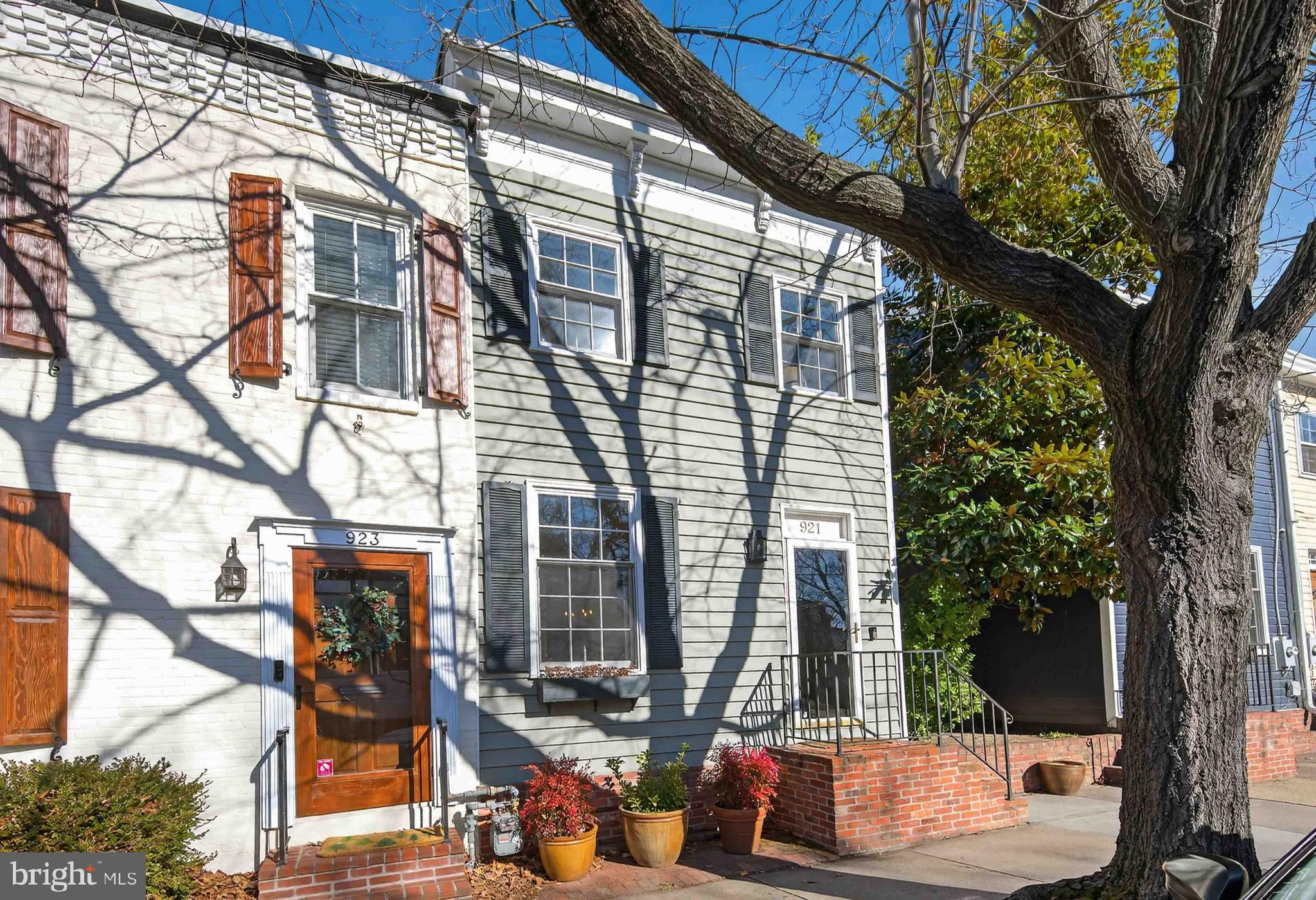 921 ORONOCO STREET