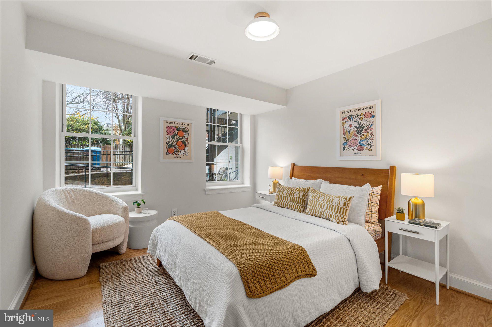 402 COMMONWEALTH AVENUE 106