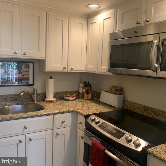 200 FAIRFAX STREET S 5