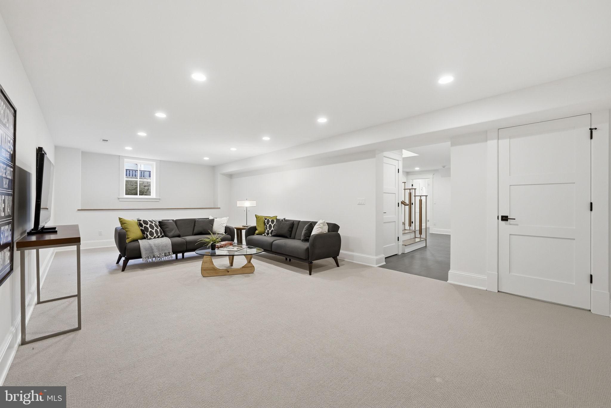 605 HILLTOP TERRACE