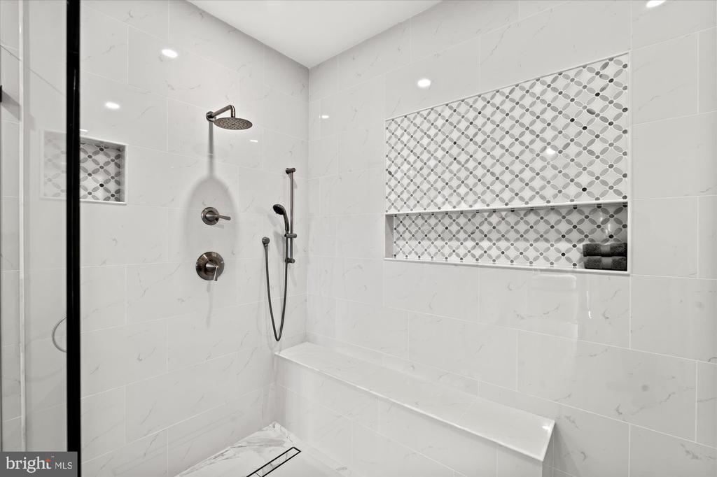 600 SECOND STREET 402