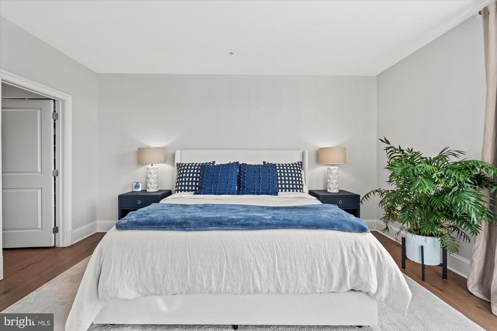 600 SECOND STREET 402