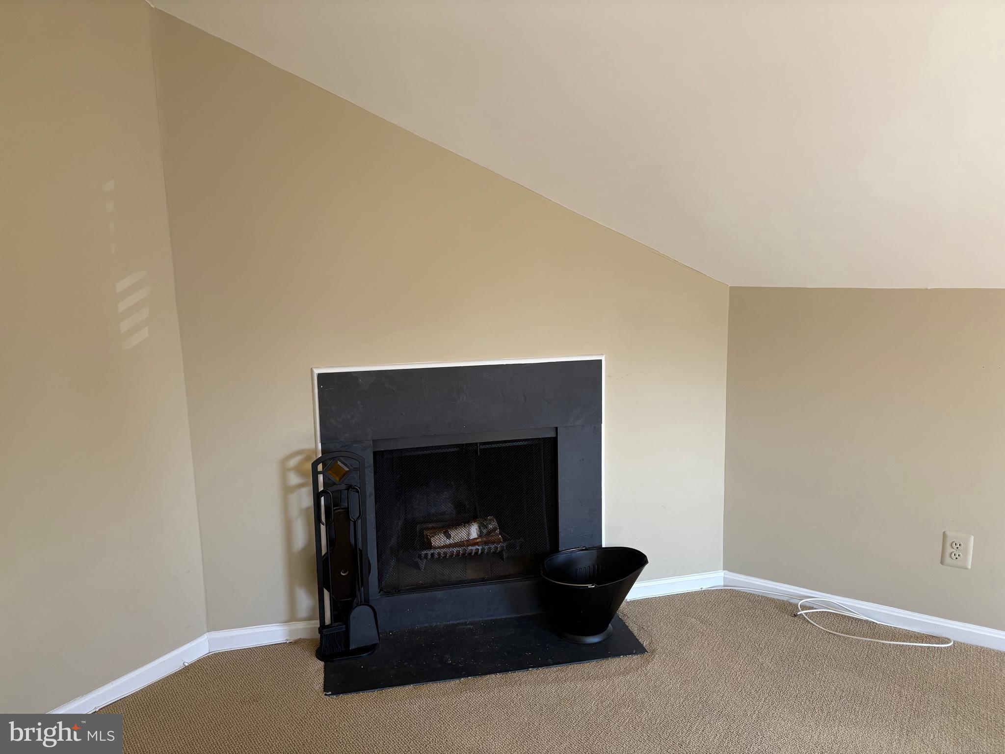 601 BASHFORD LANE 4
