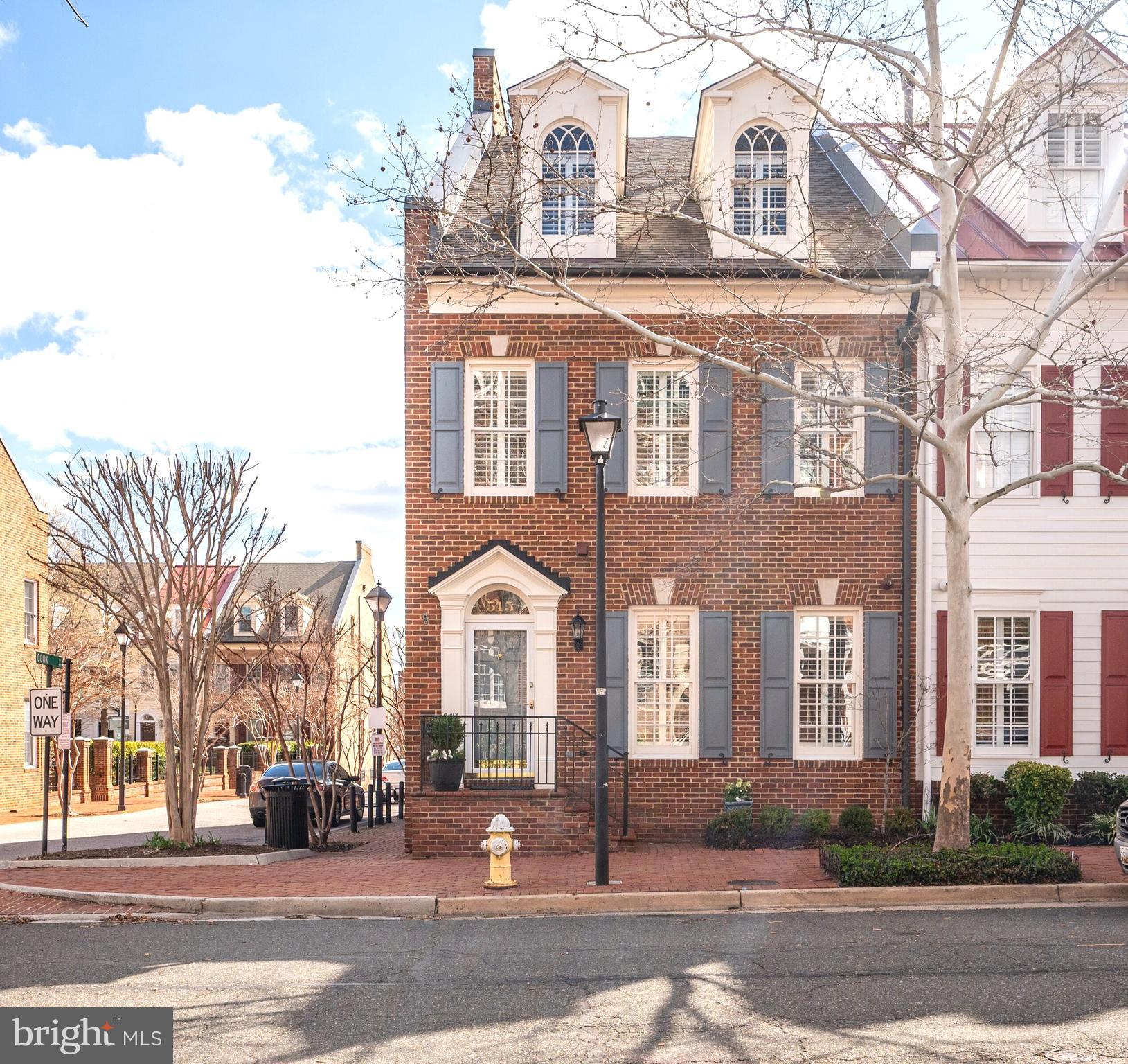 515 N PITT STREET
