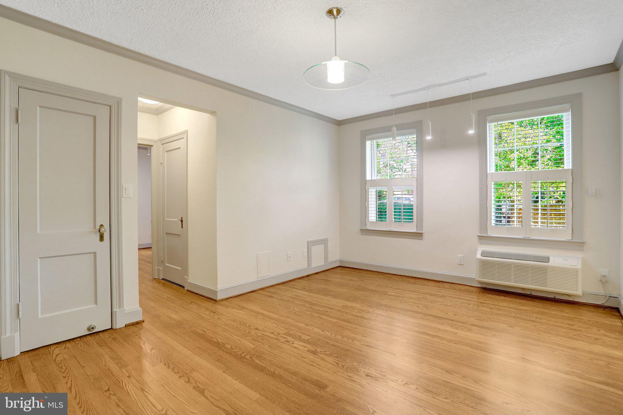 715 S WASHINGTON STREET S C-32