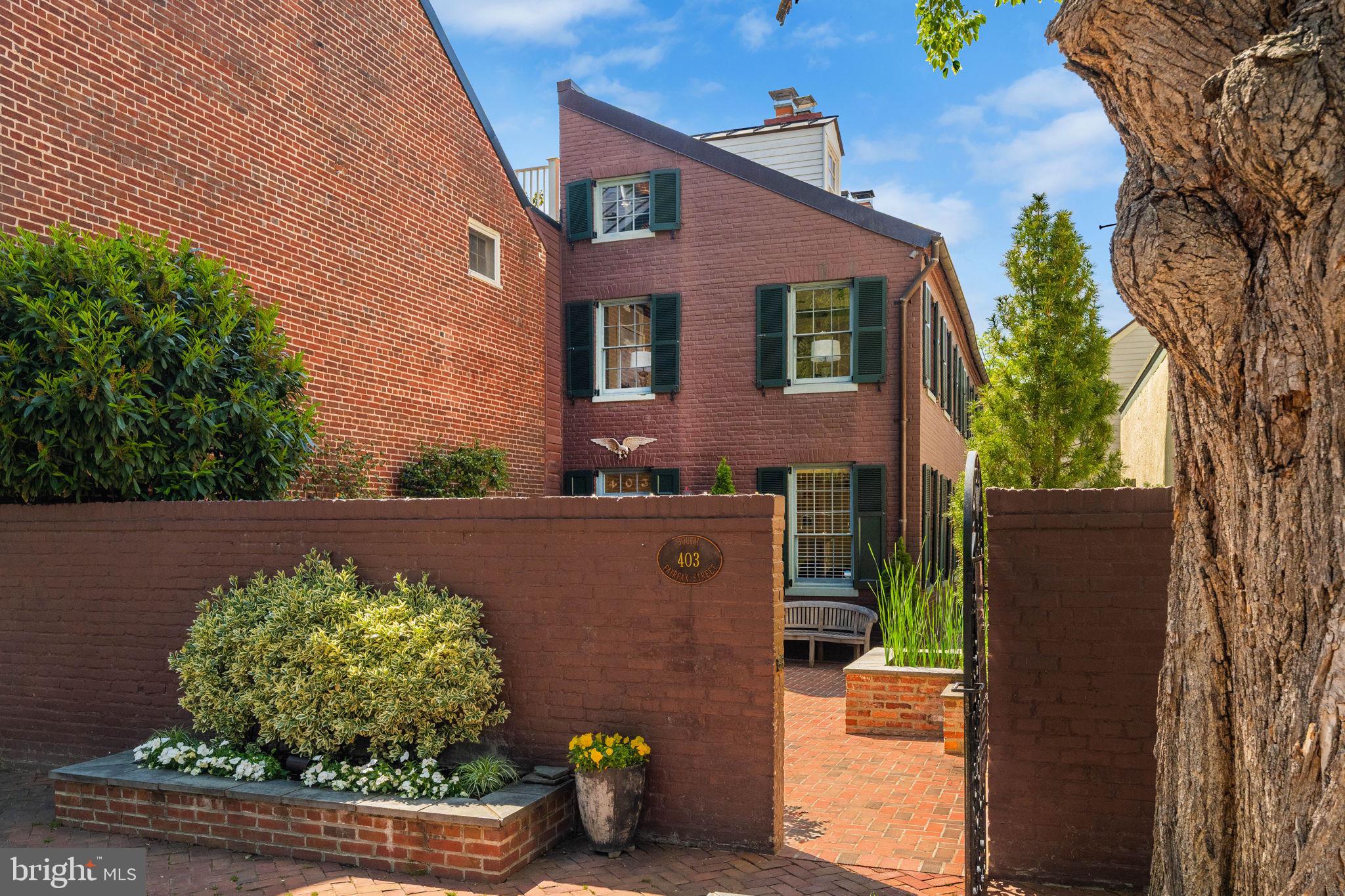 403 S FAIRFAX STREET