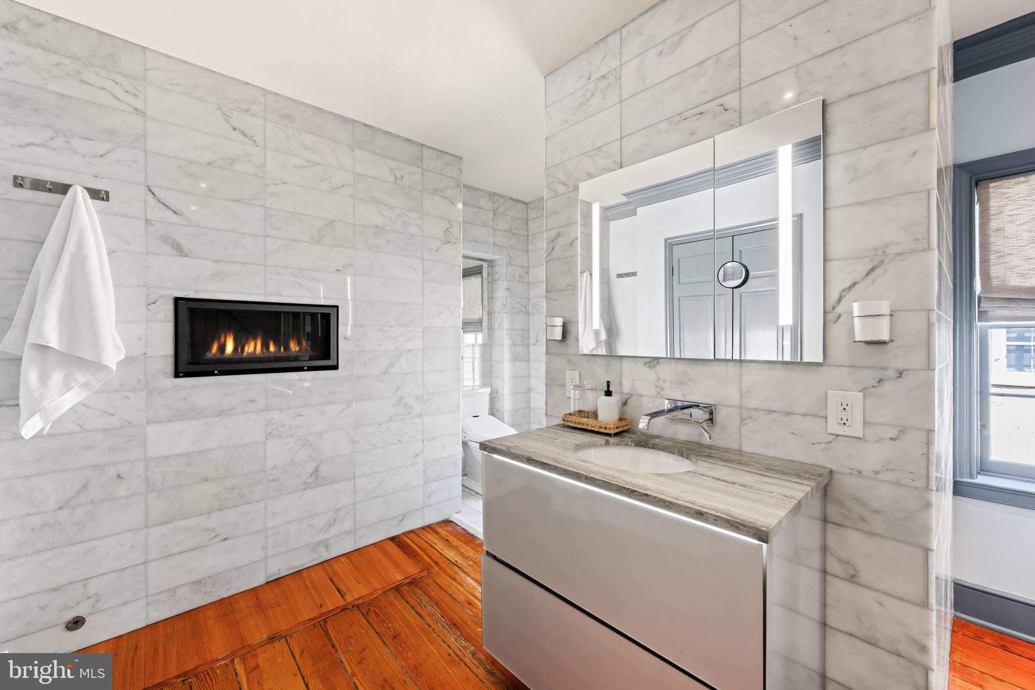 403 S FAIRFAX STREET